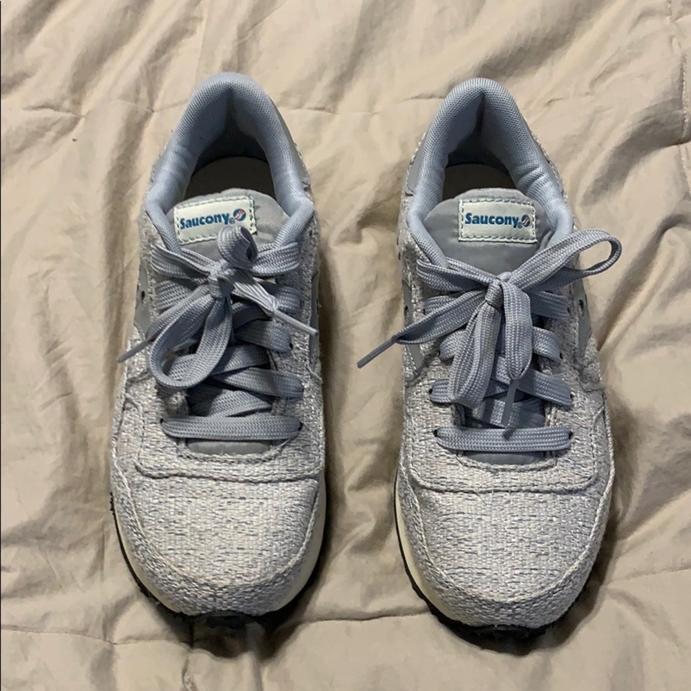 Women’s saucony size 5.5
